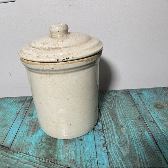 Medalta Potteries - Redcliffe Alta Canada 1/4 Crock Jar with Lid - Picture 7 of 13